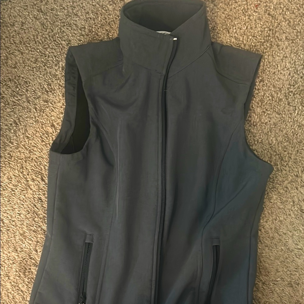 Women's Black Sleeveless Jacket